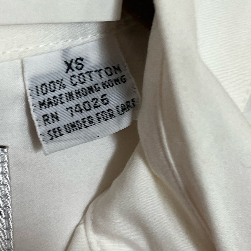 NWT First Issue White Button Down Blouse size xs … - image 4